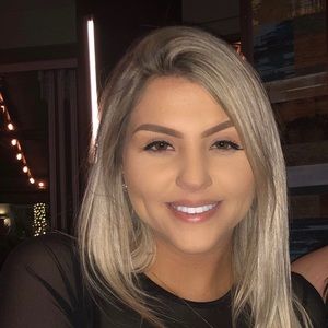 Meet your Posher, Lea